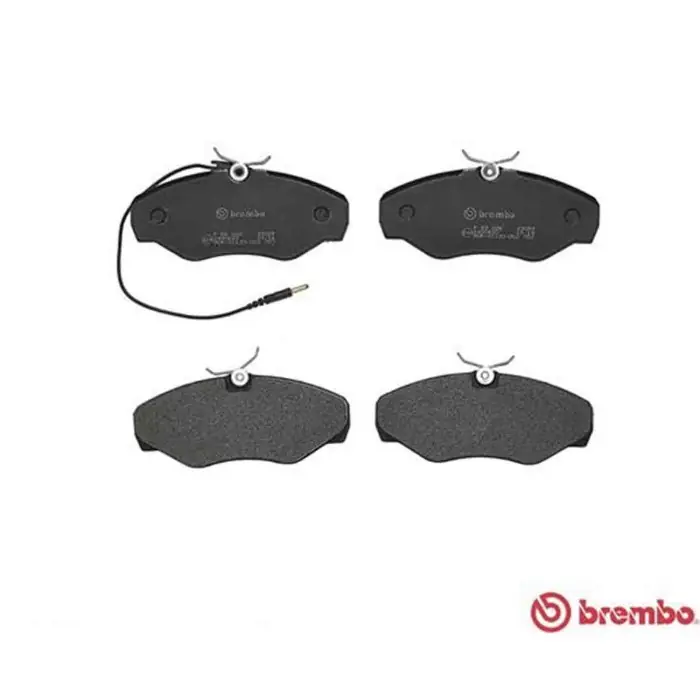 Prezzo Scontato Kit pastiglie freno, Freno a disco P 68 026 BREMBO per RENAULT