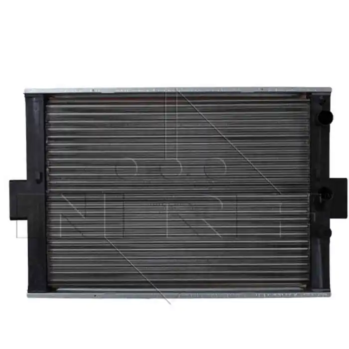 Promo Stagionale Radiatore, Raffreddamento motore 58883 NRF per IVECO