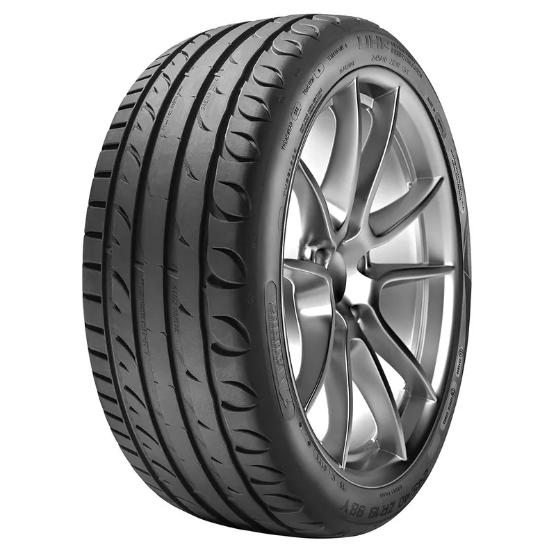 TAURUS ULTRA HIGH PERFORMANCE XL 215/45 R18 93Y TL Offerta Speciale